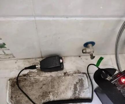沈阳屋顶漏水维修公司分享下卫生间漏水的危害及解决方法